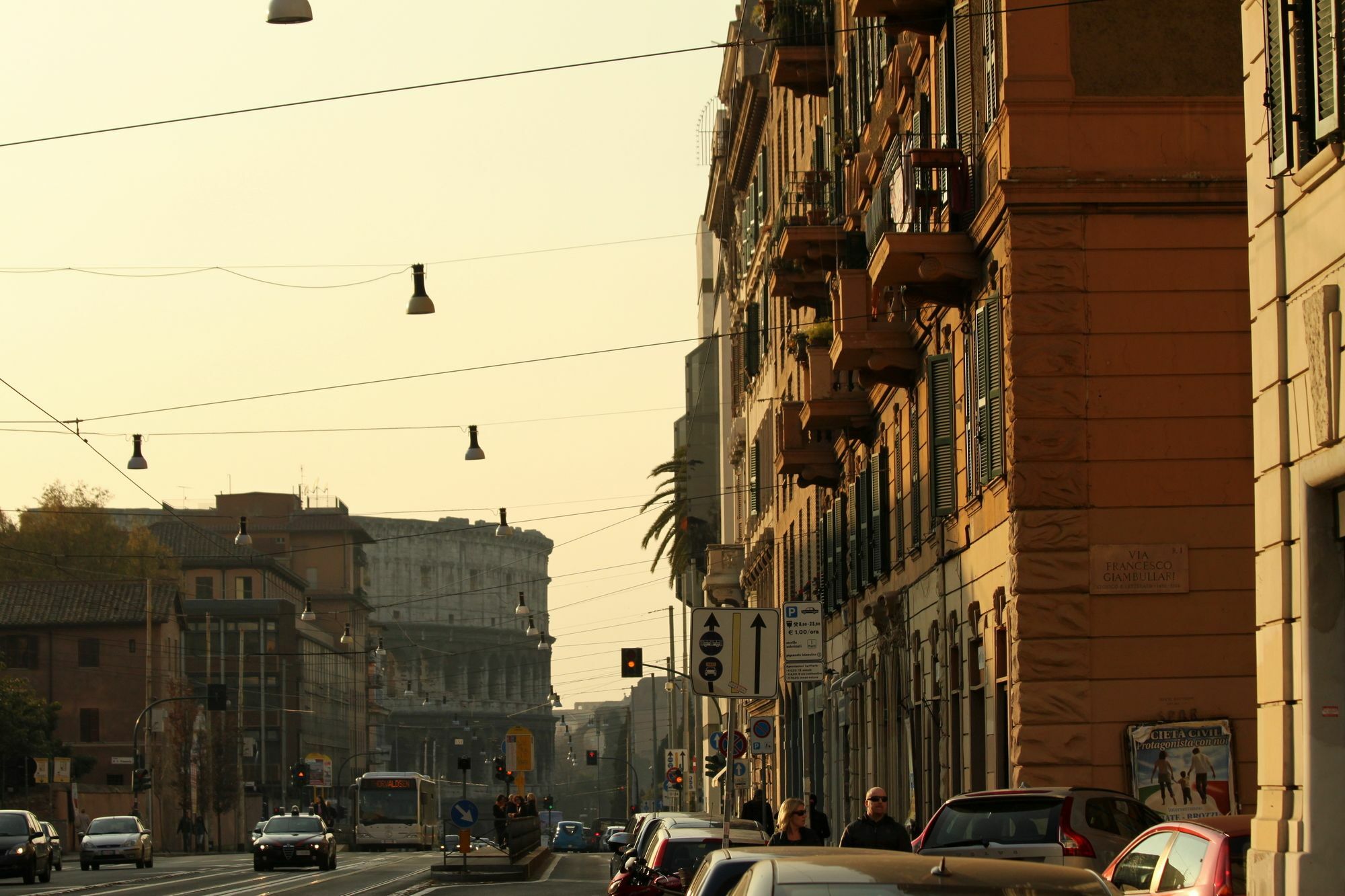 Colosseo Panorama By Ghor โรม ภายนอก รูปภาพ